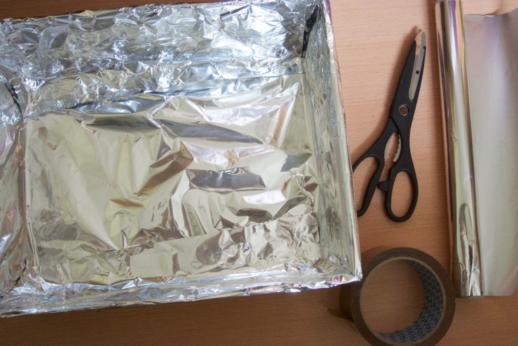 Cover Inside With Foil DIY Light Box - Lettering Tutorial