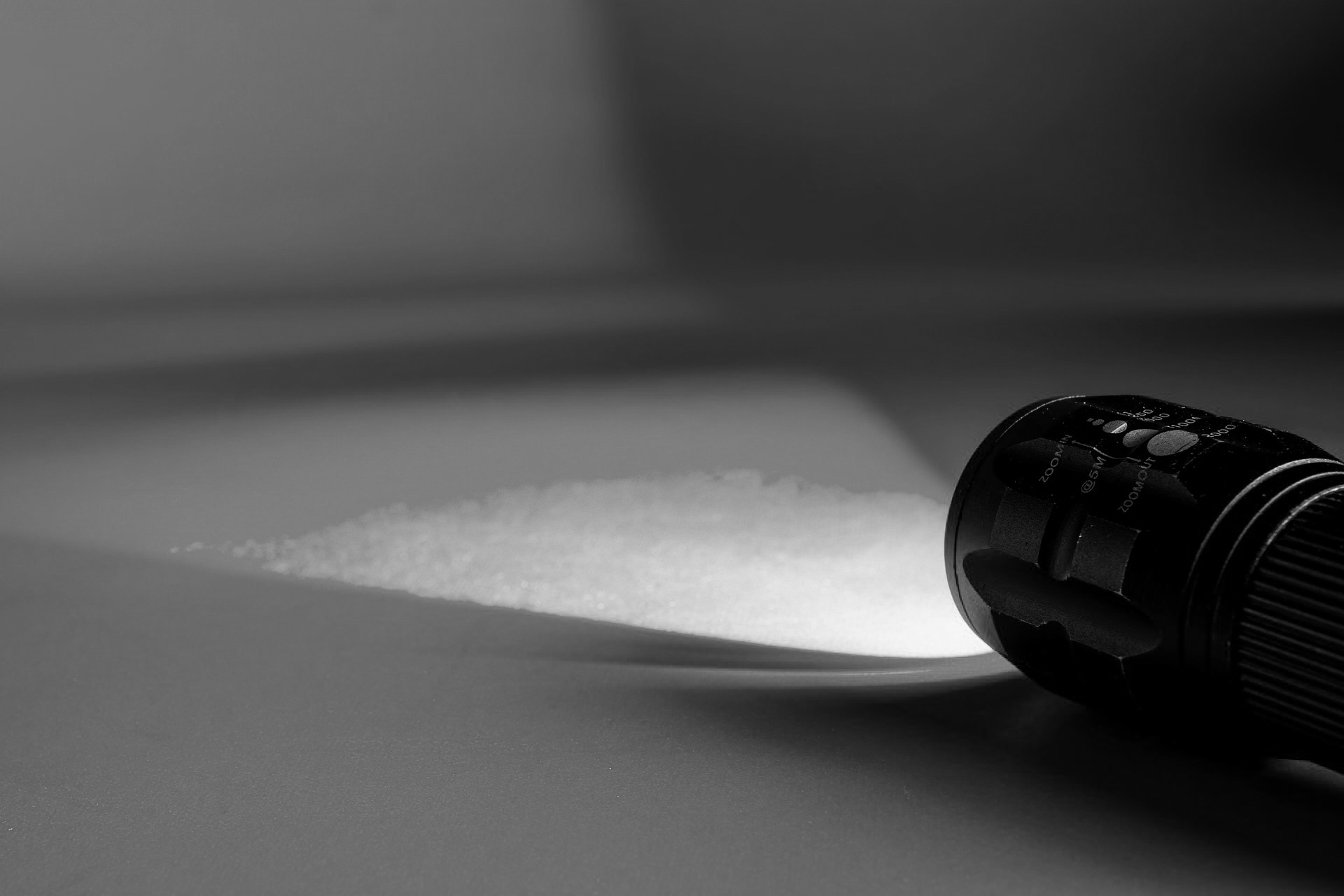 Make A Light Box For Less Than $7 - Lettering Tutorial